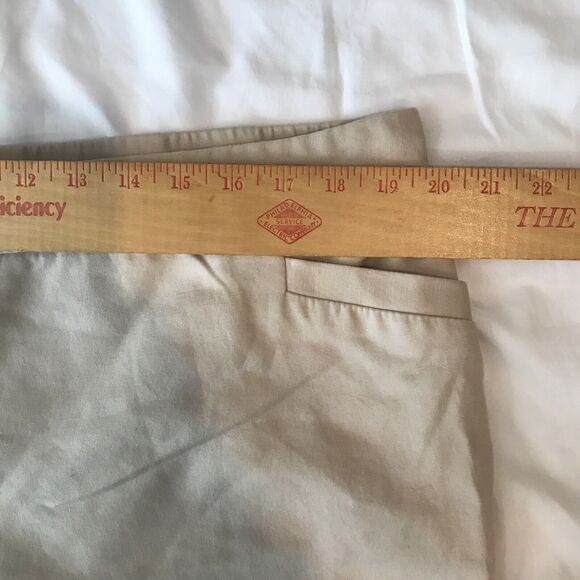 Roz & Ali Capri  Womens Size 18 Beige Tapered Leg Ankle Stretch Flat Front - Picture 6 of 9